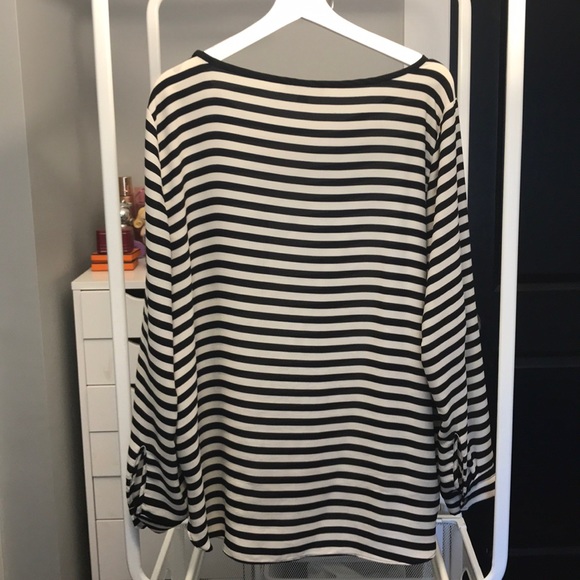 LOFT blouse - Picture 3 of 7